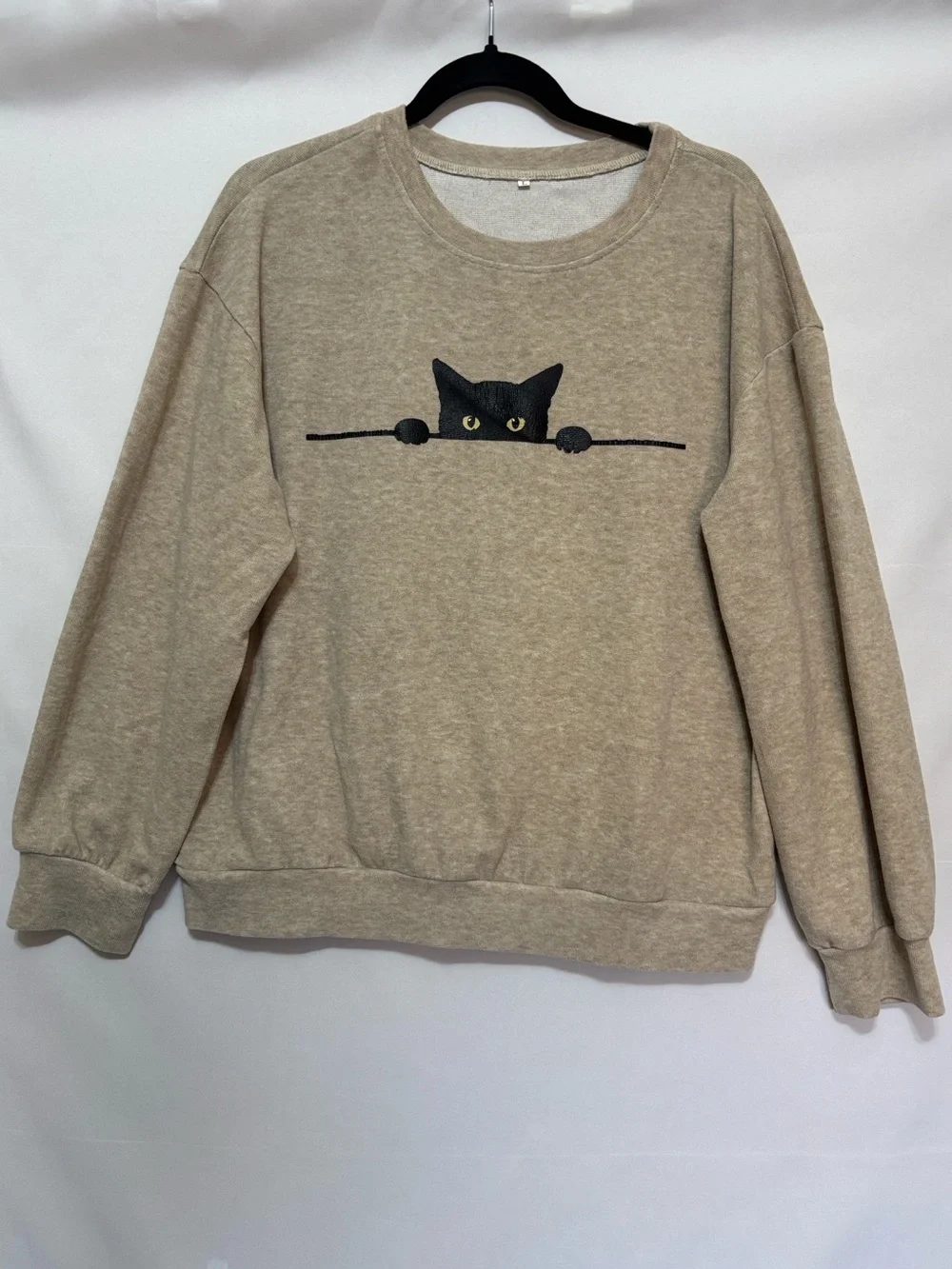 Cat watching cozy casual Sweatshirt - oatmeal